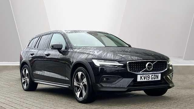 Used Volvo V60 CC Plus 188 HP (138 kW) 2020 Estate