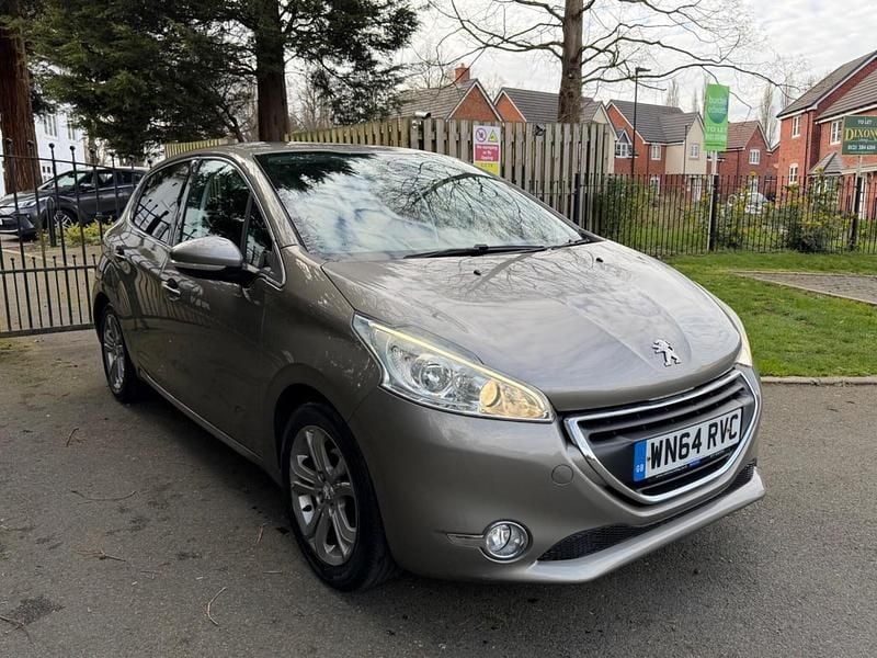 Used Peugeot 208 Allure 82 HP (60 kW) 2014 Grey Hatchback