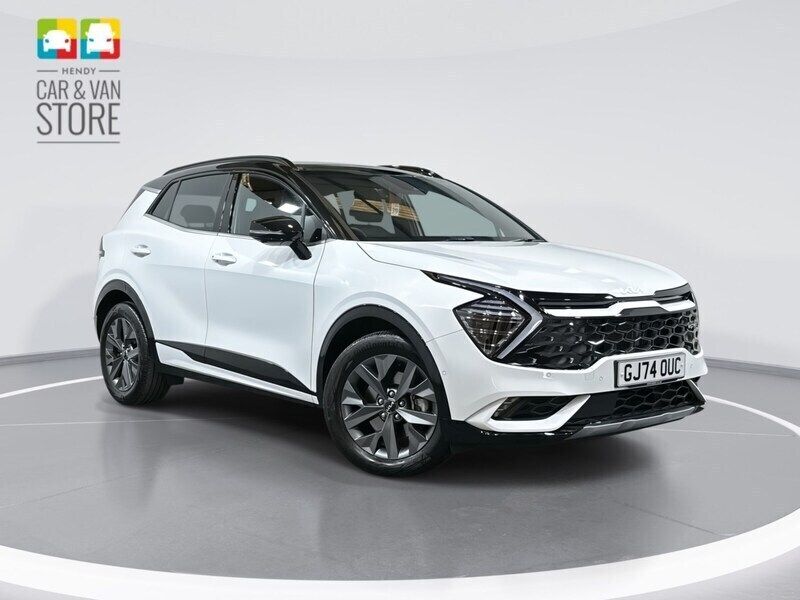 White Used 2024 Kia Sportage 2 SUV | £33,799 (Expensive) - Image 1/4