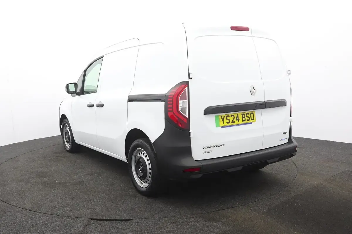 Used Renault Kangoo 89 kW (122 HP) 2024 White MPV