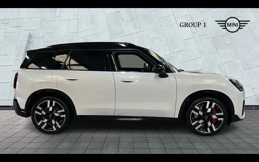Used Mini John Cooper Works Countryman 300 HP (220 kW) 2025 White SUV