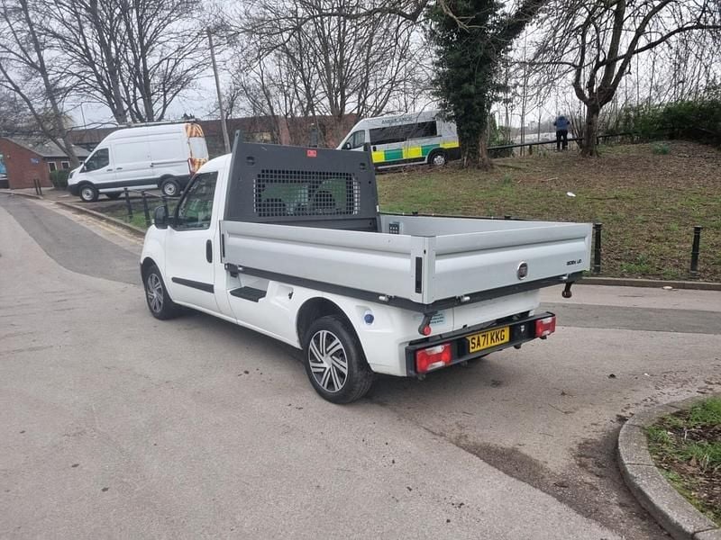 Used Fiat Doblò 2021 White MPV