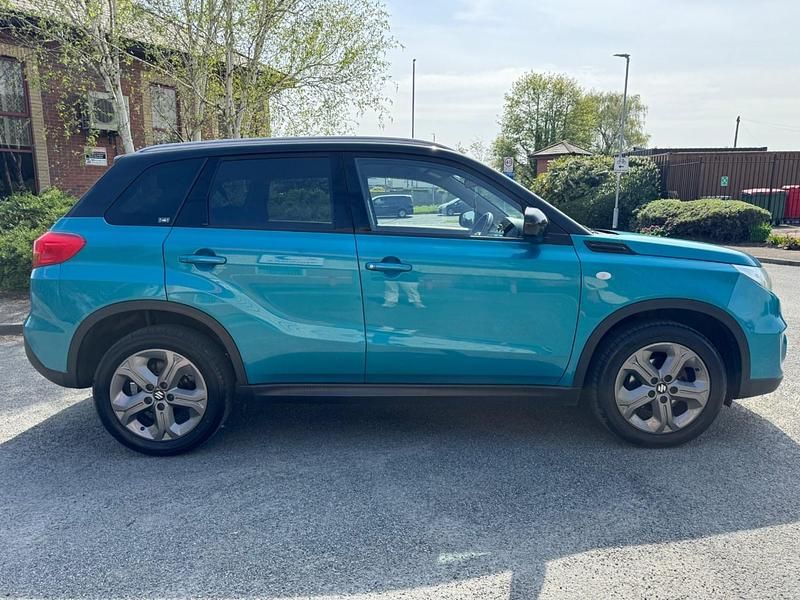 Gebraucht Suzuki Vitara SZ-T 120 PS (88 kW) 2018 Türkis SUV