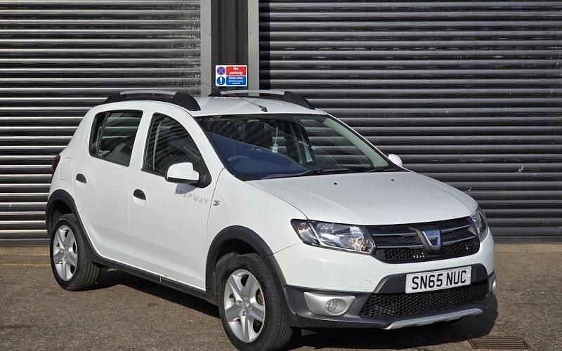 Używany Dacia Sandero Lauréate 90 KM (66 kW) 2016 Hatchback