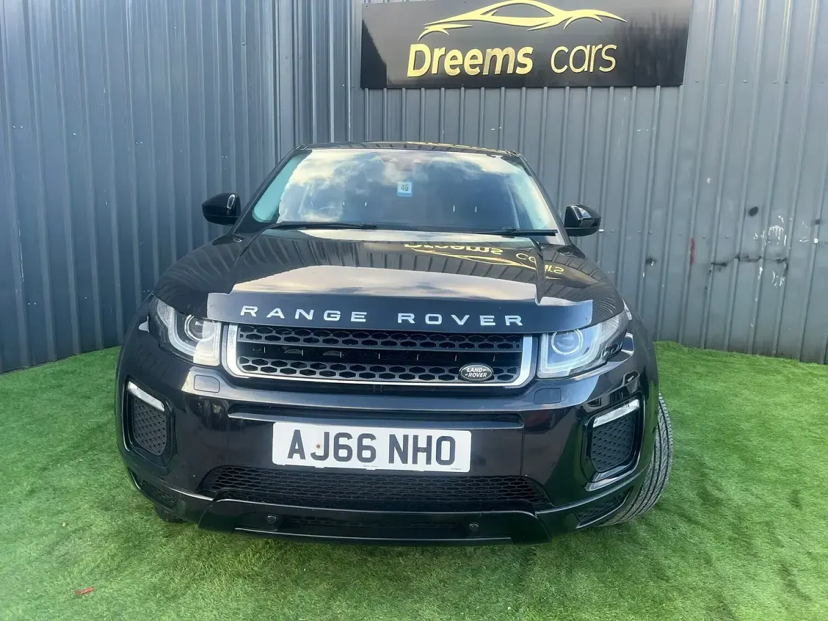 Used Land Rover Range Rover evoque SE 2017 Black Estate
