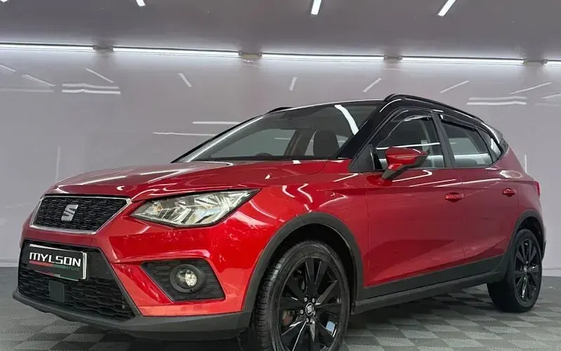 Used Seat Arona SE Technology 95 HP (69 kW) 2018 Red SUV
