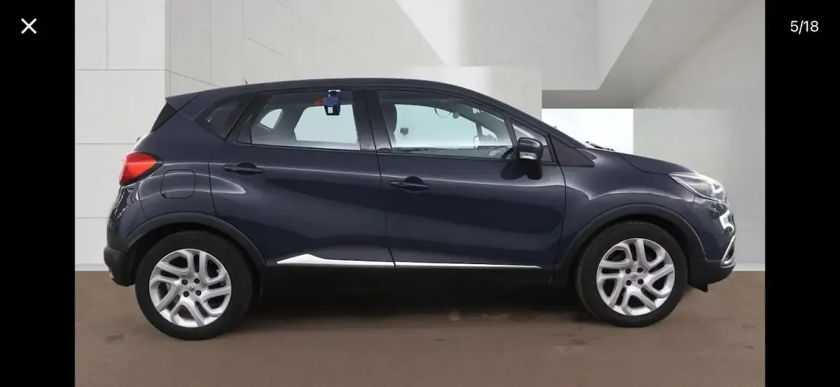 Used Renault Captur Dynamique 88 HP (64 kW) 2014 Blue SUV