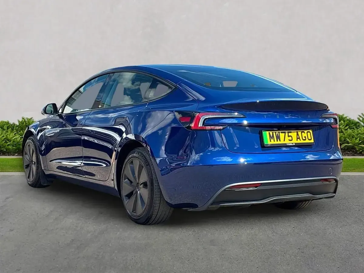 Used Tesla Model 3 RWD 152 kW (208 HP) 2025 Blue Sedan