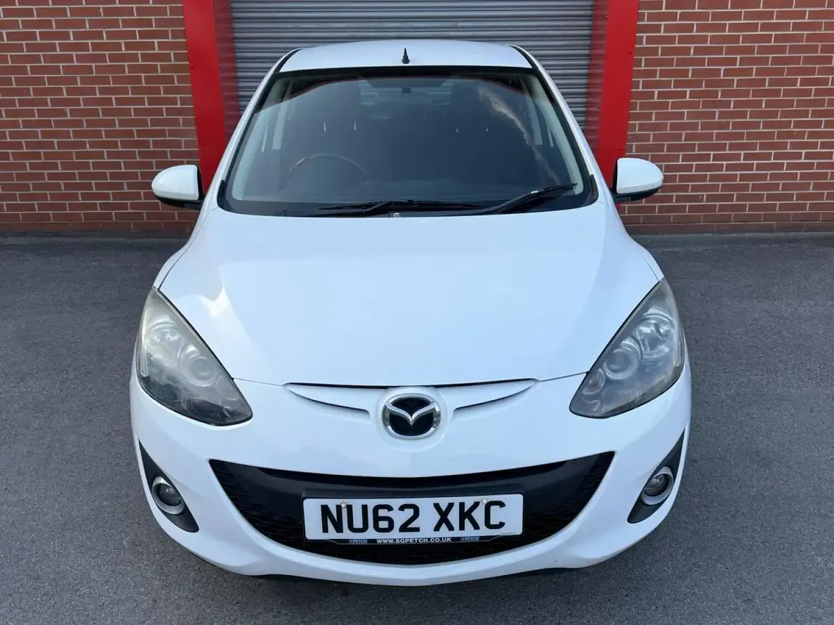 Used Mazda 2 Edition 2012 White Hatchback