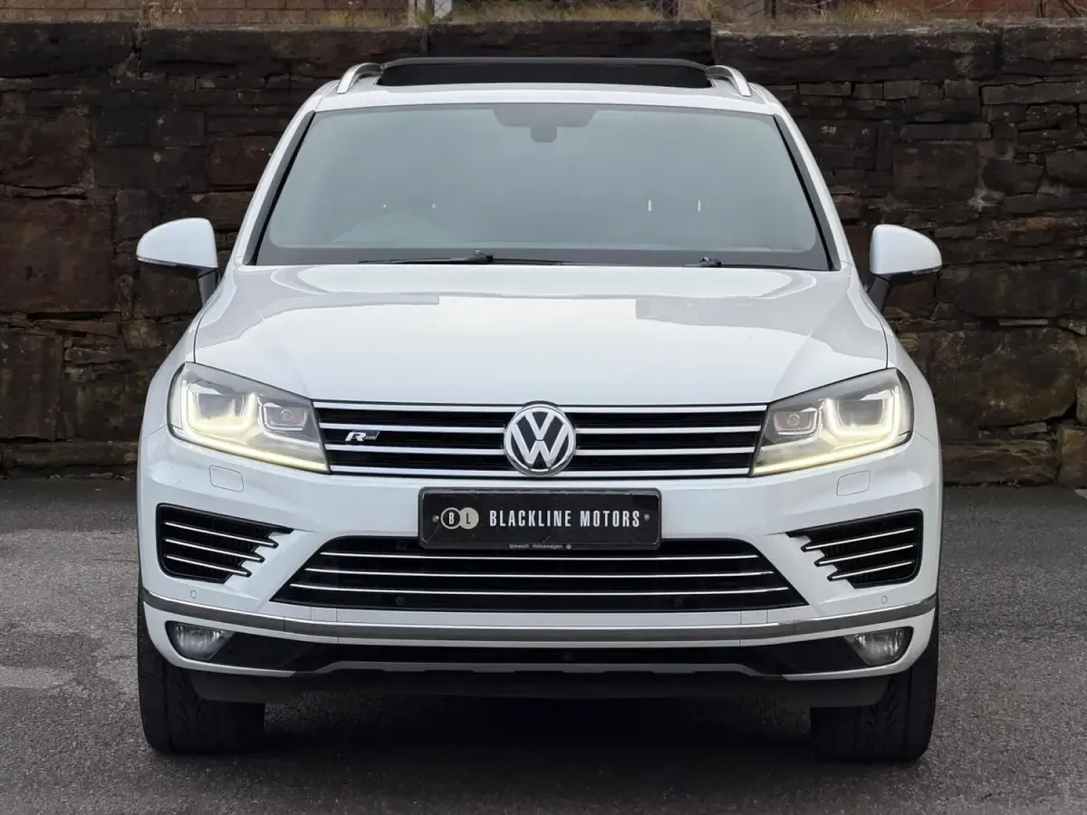 Używany VW Touareg R-line 262 KM (192 kW) 2015 Biały SUV