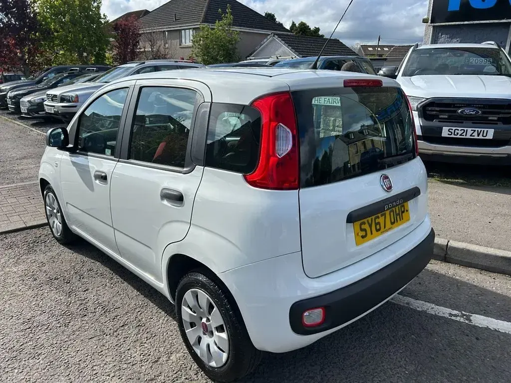 Used Fiat Panda Pop 69 HP (50 kW) 2017 White Hatchback