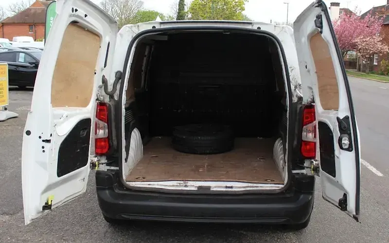 Used Vauxhall Combo Edition 101 HP (74 kW) 2021 White MPV