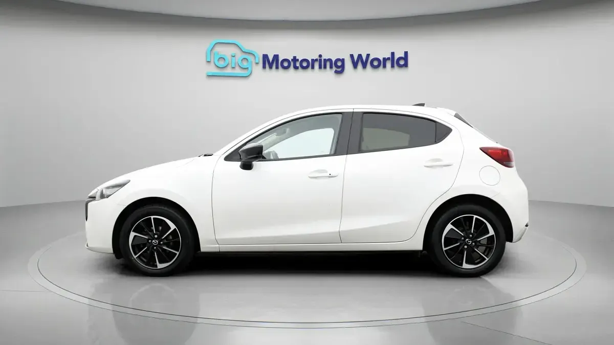 Used Mazda 6 Homura-Aka 90 HP (66 kW) 2023 White Hatchback