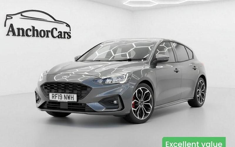 Used Ford Focus ST-Line X 125 HP (91 kW) 2019 Grey Hatchback