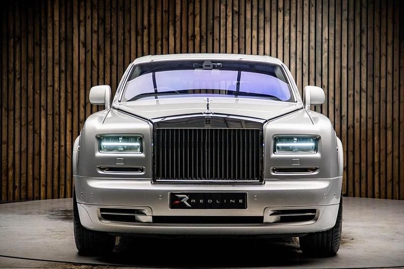 Used Rolls Royce Phantom 453 HP (333 kW) 2015 Silver Sedan