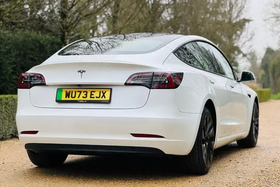 Used Tesla Model 3 Long Range RWD 366 kW (498 HP) 2023 White Sedan