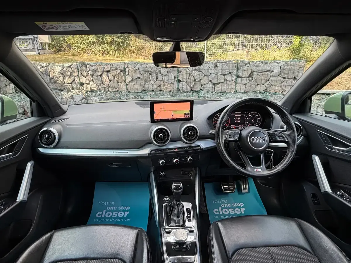 Used Audi Q2 S-Line 150 HP (110 kW) 2021 Apple green metallic SUV