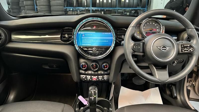Used Mini Cooper Classic 134 HP (98 kW) 2022 Grey Hatchback