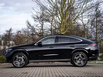New Mercedes GLC300 AMG line 258 HP (189 kW) 2026 Black SUV