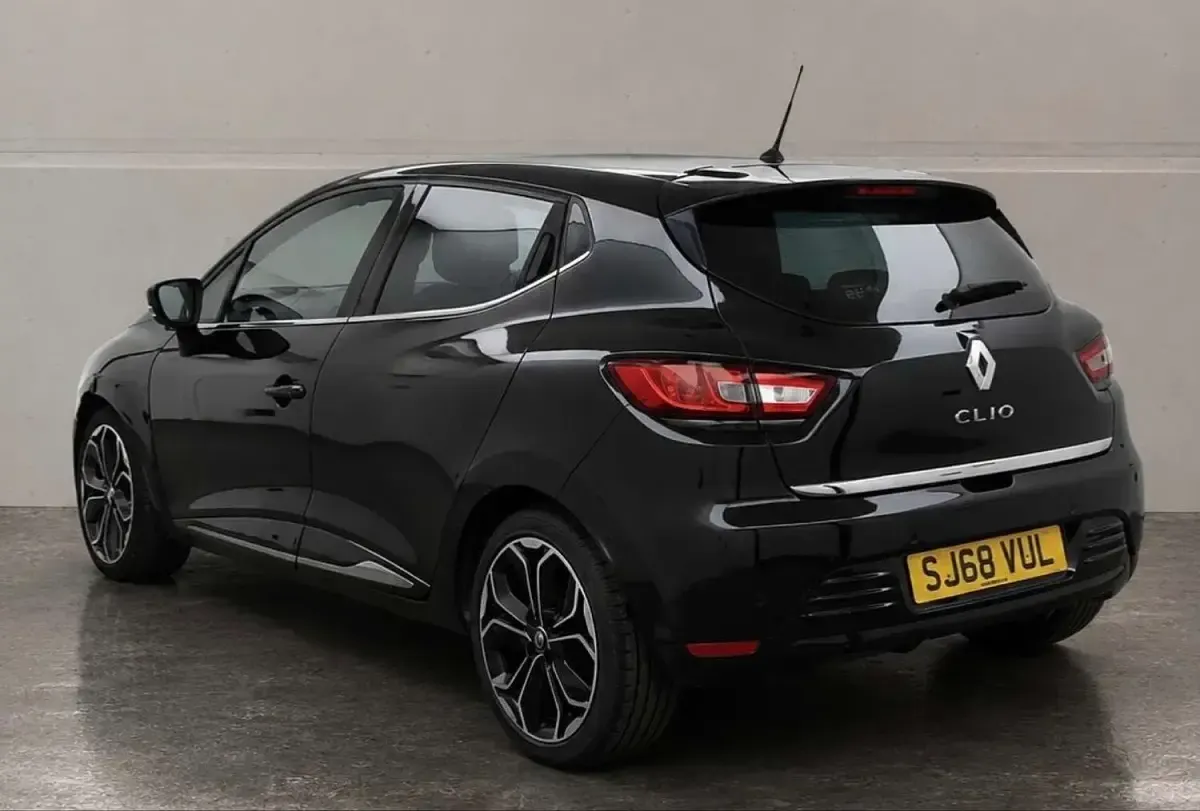 Used Renault Clio Iconic 2018 Black Hatchback