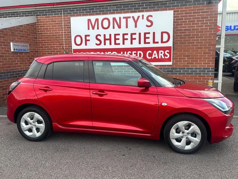 Used Suzuki Swift 82 HP (60 kW) 2025 Red Hatchback