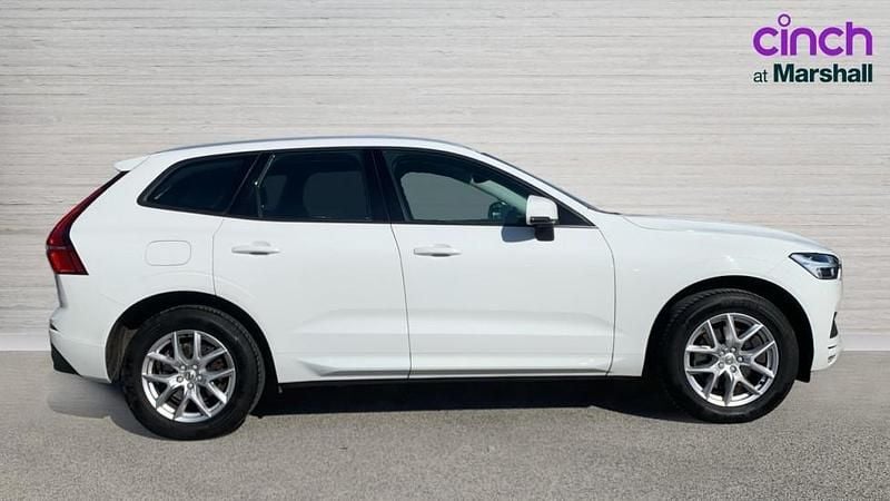 Used Volvo XC60 Momentum 190 HP (139 kW) 2017 White SUV