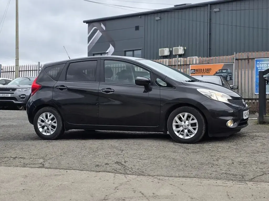 Used Nissan Note Acenta Premium 90 HP (66 kW) 2014 Black Hatchback