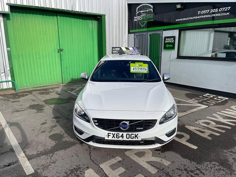 Used Volvo S60 R-Design 115 HP (84 kW) 2014 White Sedan