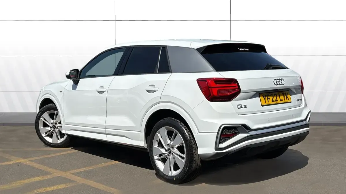 Used Audi Q2 S-Line 150 HP (110 kW) 2022 White SUV