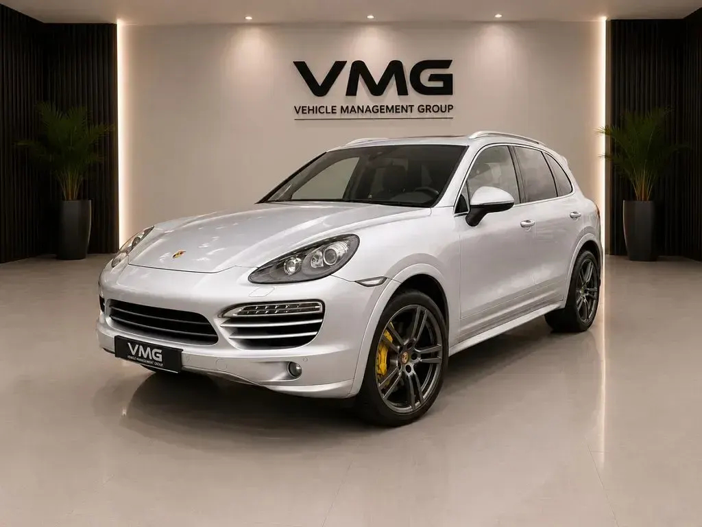 Used Porsche Cayenne 245 HP (180 kW) 2012 Silver SUV