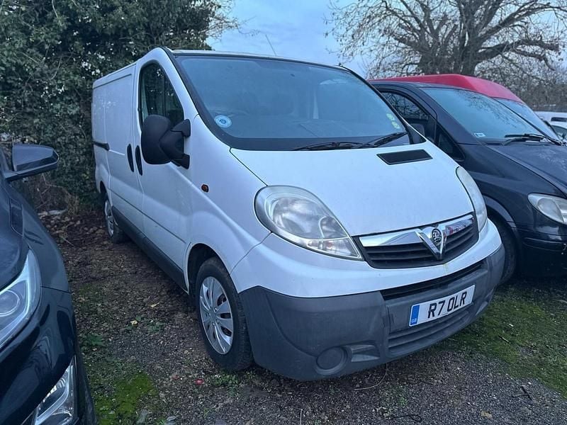 Used Vauxhall Vivaro 90 HP (66 kW) 2008 White MPV