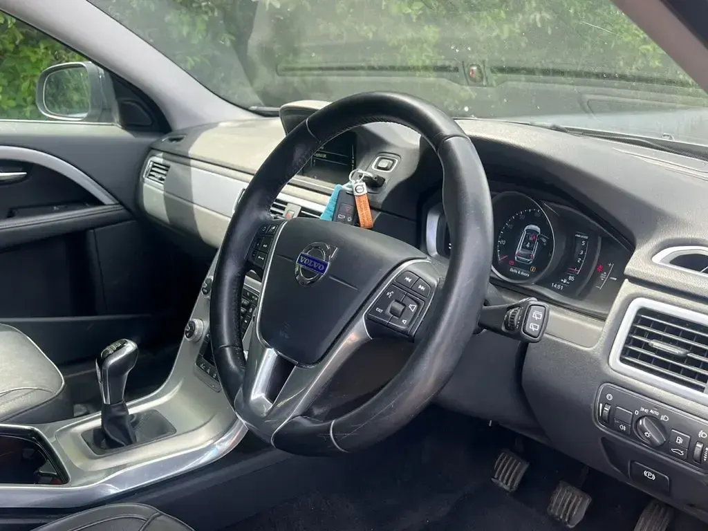 Used Volvo V70 SE 181 HP (133 kW) 2016 Grey Estate