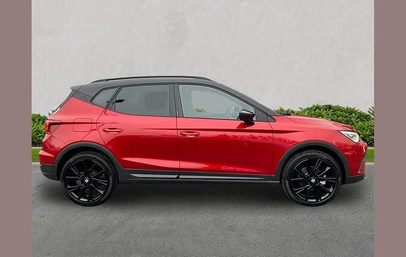 New Seat Arona Black Edition 113 HP (83 kW) 2026 Red SUV
