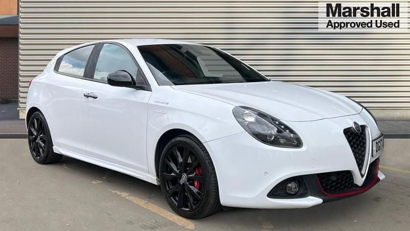 Used Alfa Romeo Giulietta Veloce 240 HP (176 kW) 2017 White  Hatchback
