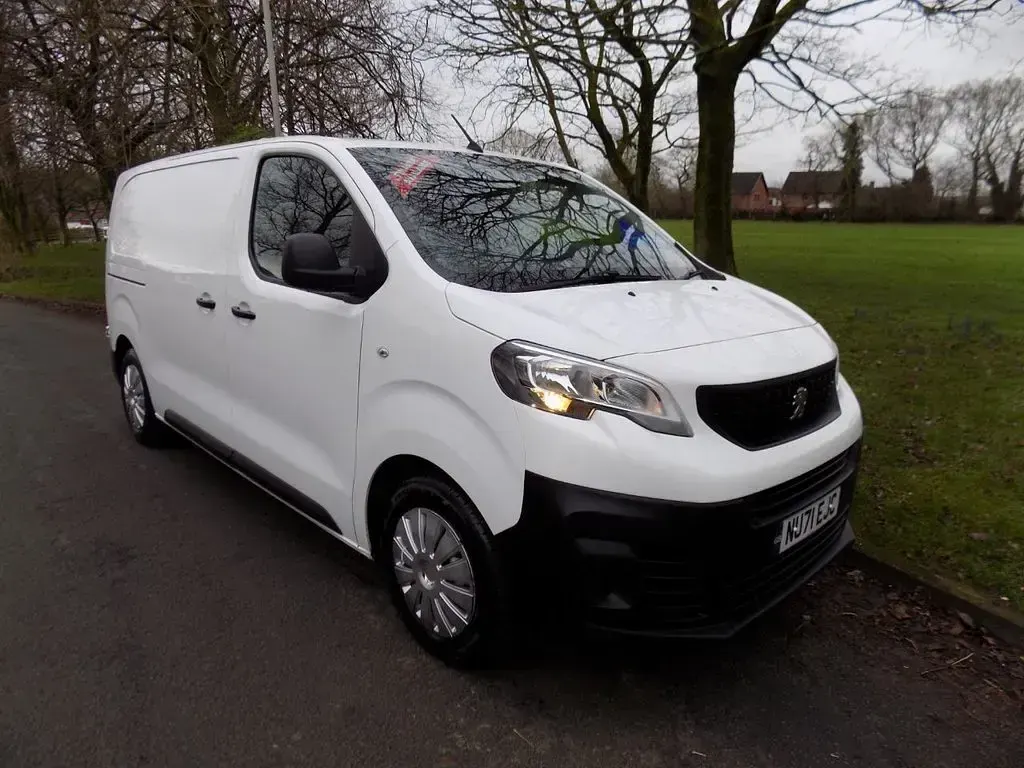 Used Peugeot Expert Premium 2022 White Van