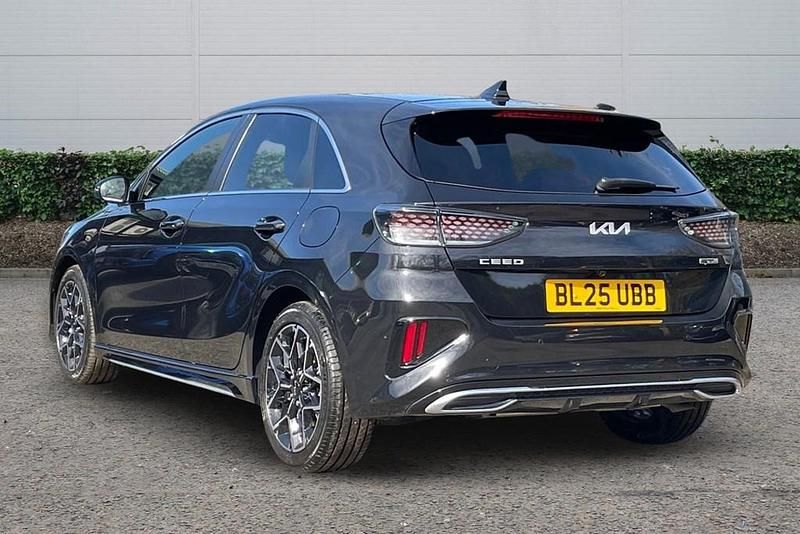 Used Kia Ceed GT-Line 138 HP (101 kW) 2025 Black Hatchback