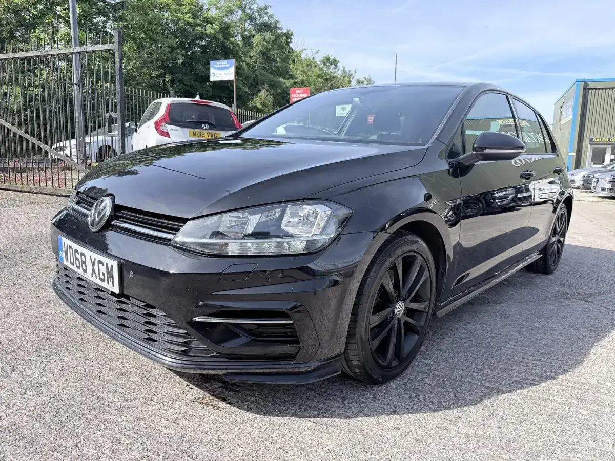 Used VW Golf VII R-line 150 HP (110 kW) 2019 Black Hatchback