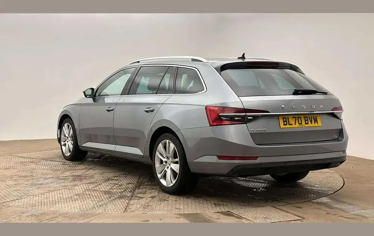 Used Skoda Superb SE L 147 HP (108 kW) 2021 Grey Estate
