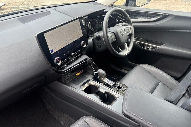Image 2/4