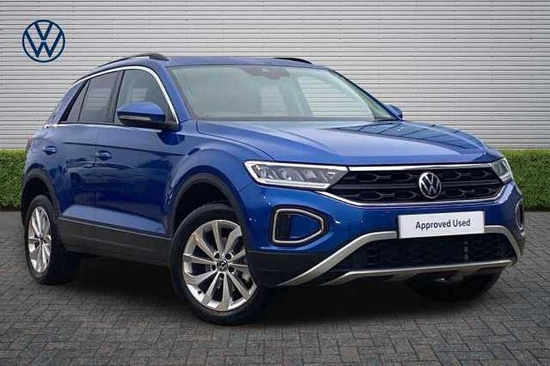 Used VW T-Roc Match 150 HP (110 kW) 2025 Ravenna blue SUV