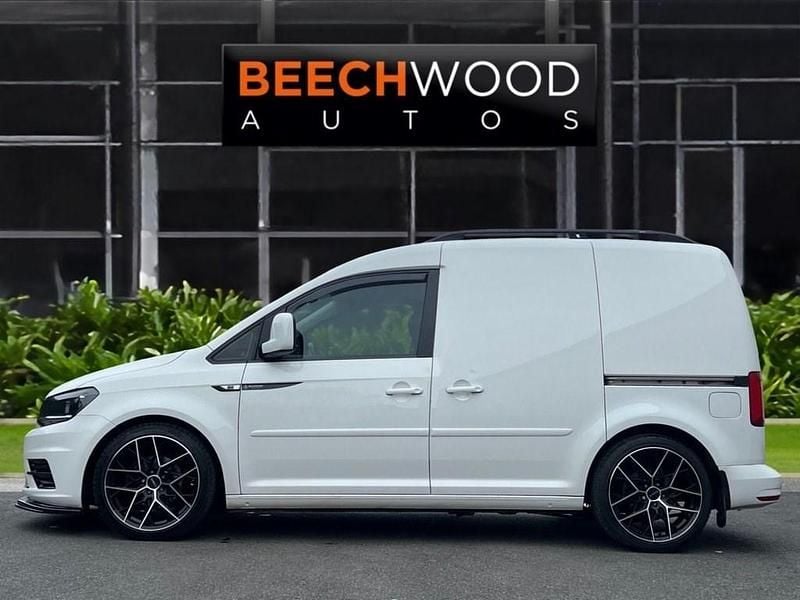 Used VW Caddy Trendline 122 HP (89 kW) 2019 White MPV