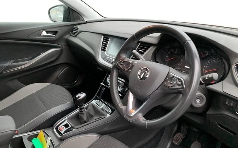 Used Vauxhall Grandland X SRi 131 HP (96 kW) 2021 Grey SUV