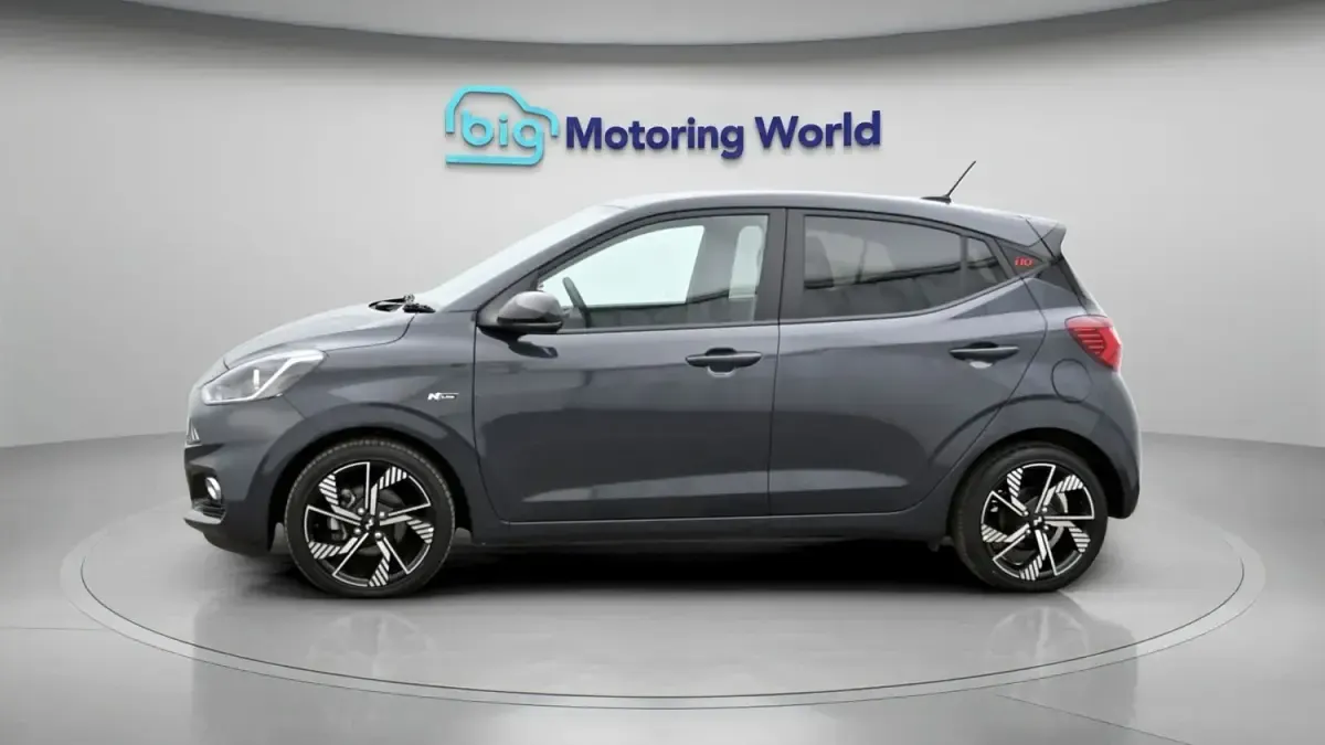 Usado Hyundai i10 N Line 99 HP (72 kW) 2024 Cinzento Citadino