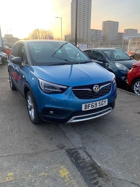 Blue Used 2019 Vauxhall Crossland X Business Edition SUV | £6,250 (Super price) - Image 1/4