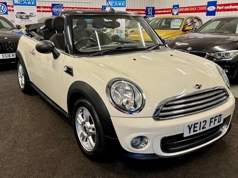 White Used 2012 Mini ONE Hatchback | £3,750 (Fair price) - Image 1/4