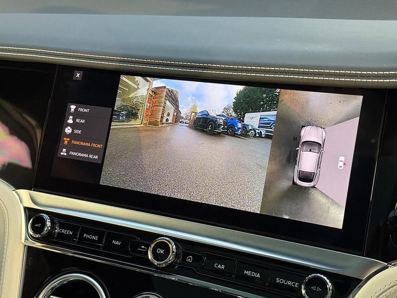 Used Bentley Continental 550 HP (404 kW) 2024 Green Coupe