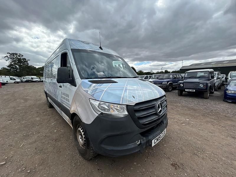 White Used 2019 Mercedes Sprinter Van | £6,795 (Fair price) - Image 1/4
