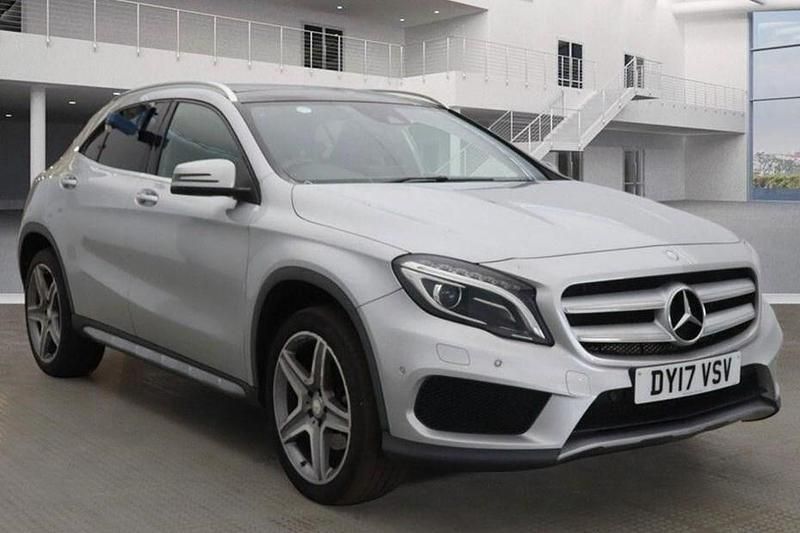 Used Mercedes GLA250 AMG line 211 HP (155 kW) 2017 Silver SUV