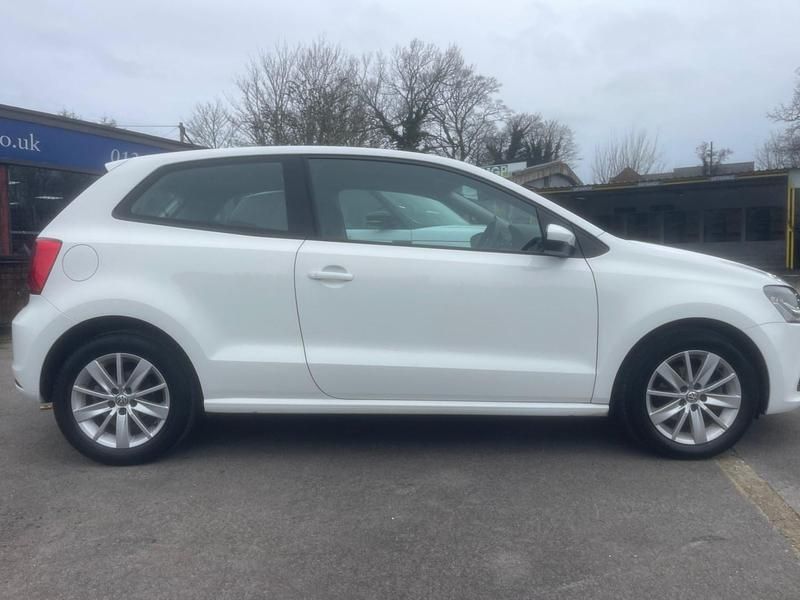 Used VW Polo SE 2015 White Hatchback