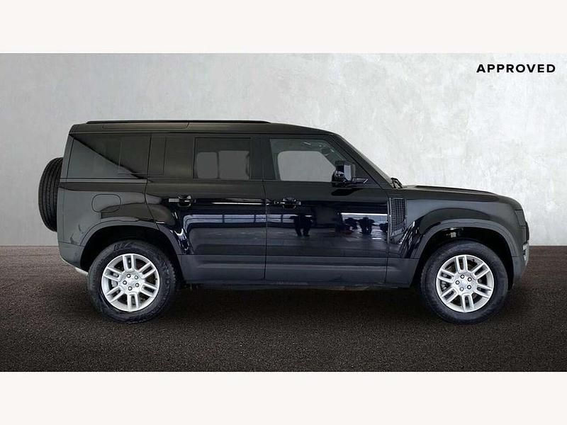 Usado Land Rover Defender S 250 HP (183 kW) 2025 Preto SUV